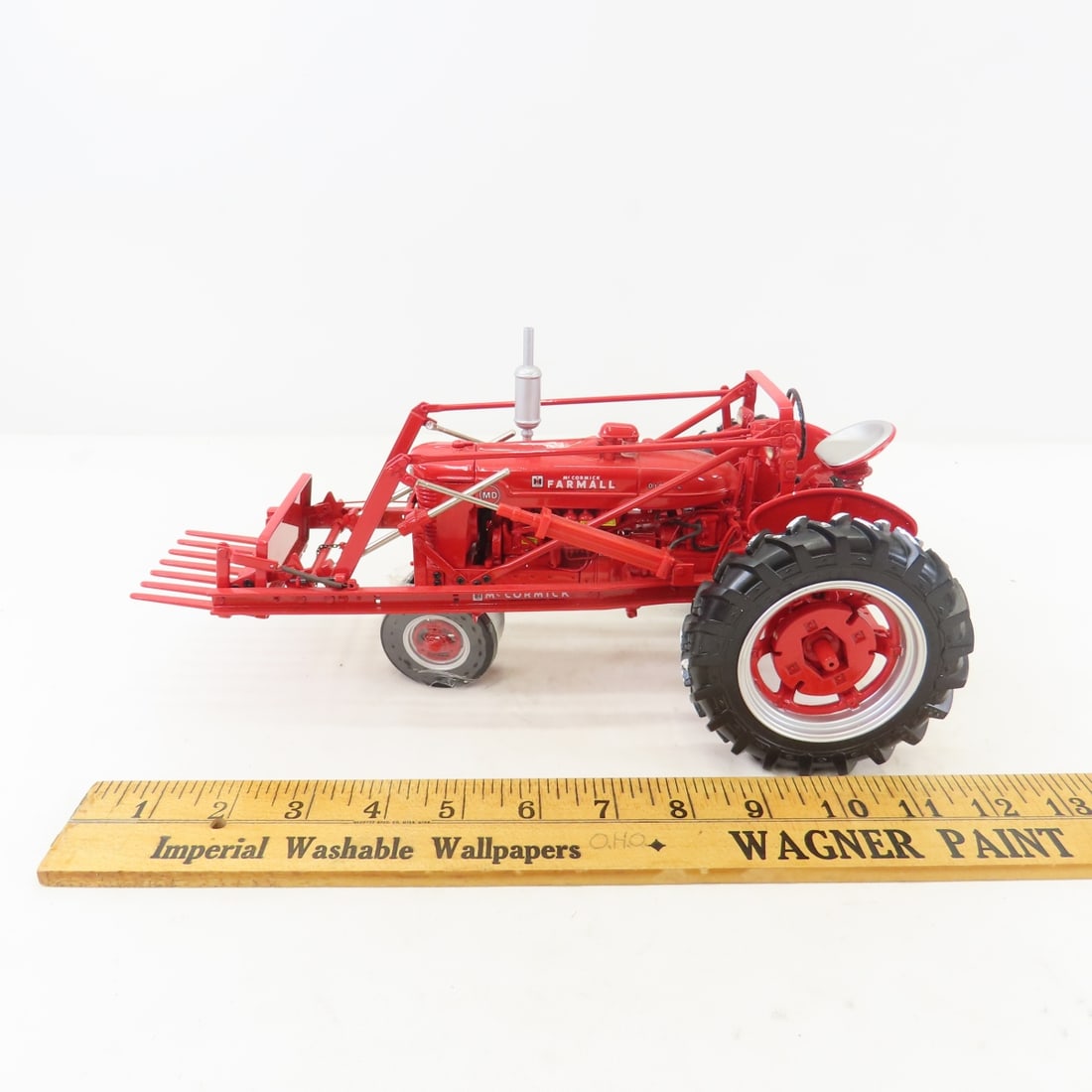 ERTL Precision 1:16 Farmall MD Tractor with Loader - 3
