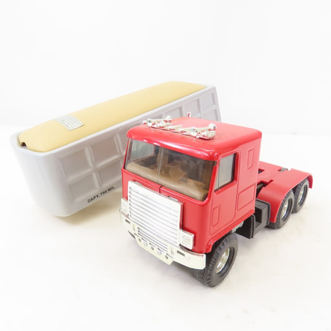 Jim Beam Sand & Gravel Dump Truck Decanter - 10
