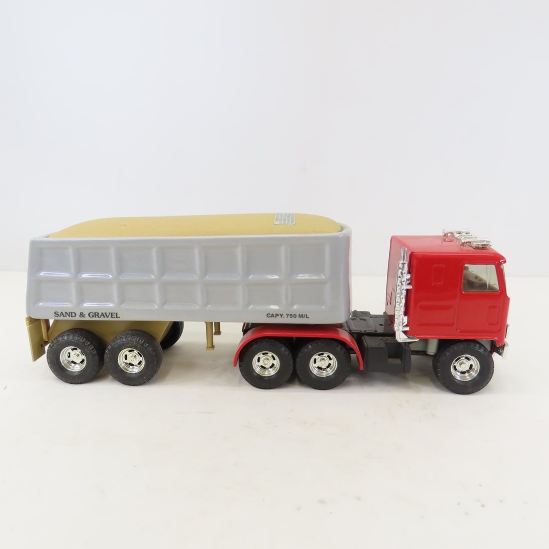 Jim Beam Sand & Gravel Dump Truck Decanter - 7