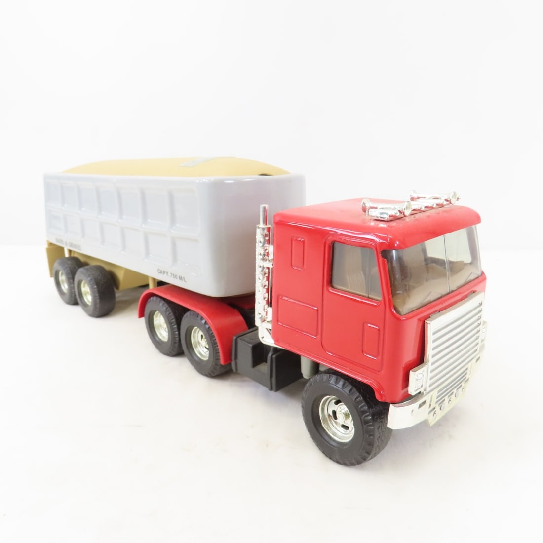 Jim Beam Sand & Gravel Dump Truck Decanter - 8