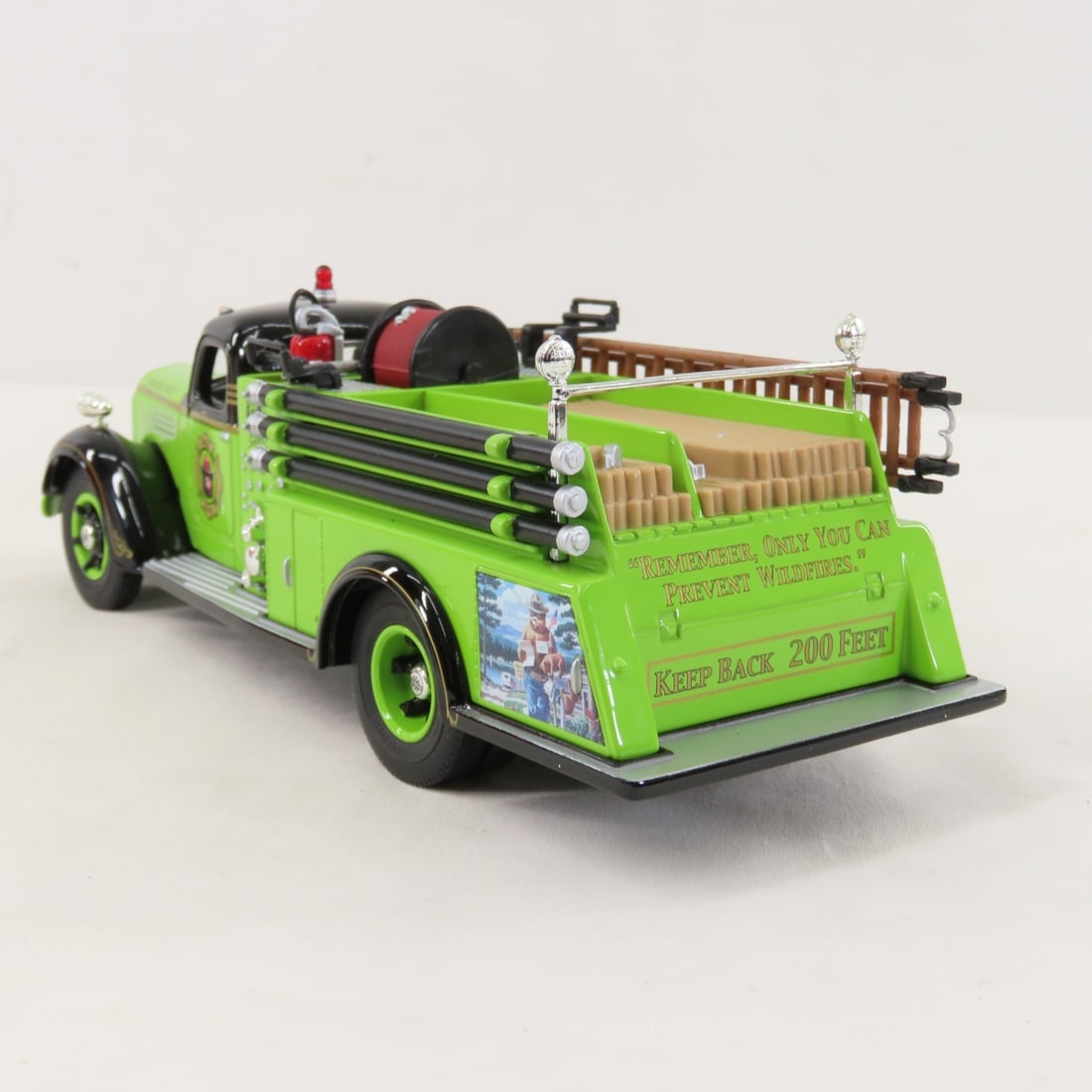 1st Gear Smokey 1:34 Scale INTL KB8 Fire Truck - 3