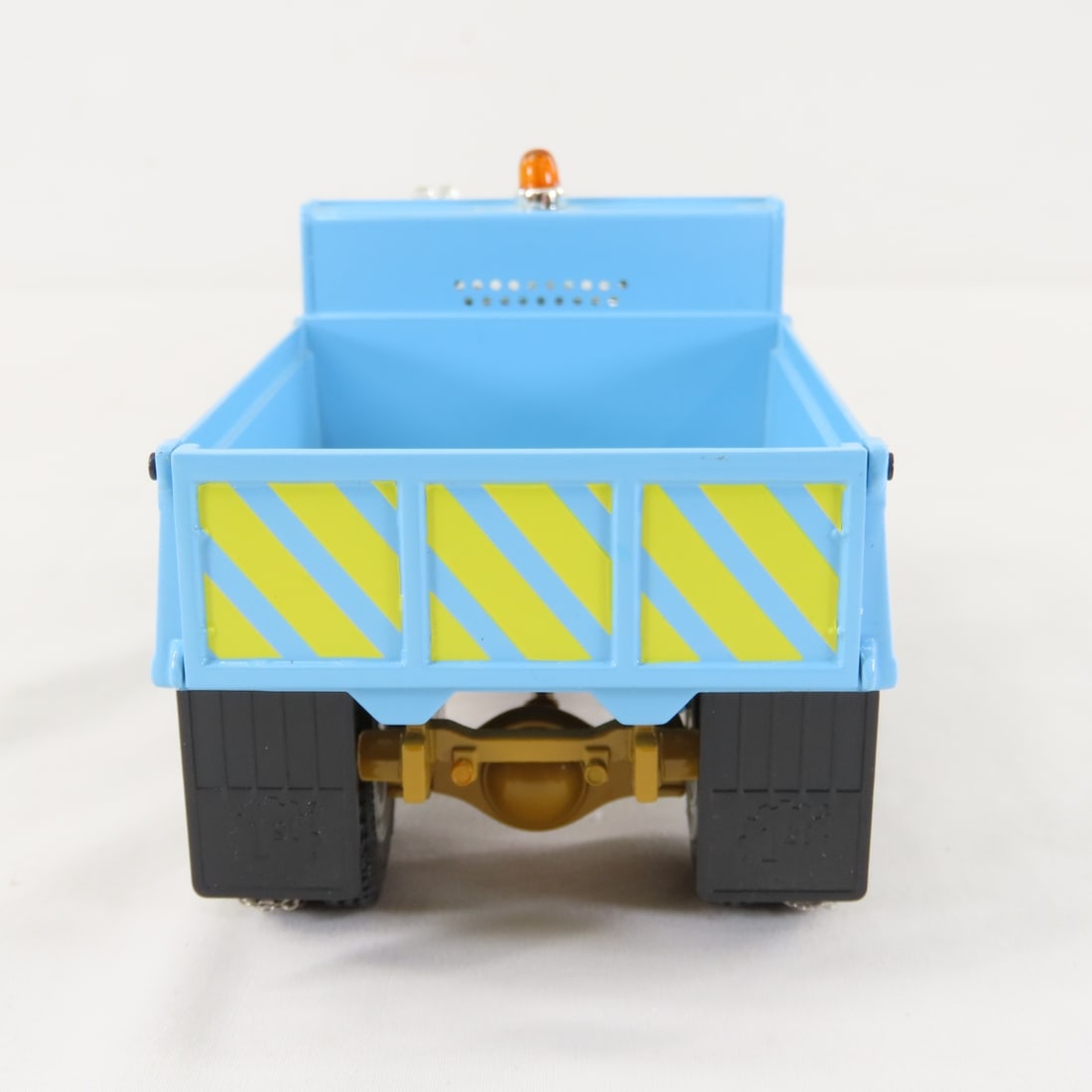 1st Gear 1960 Chicago Mack Short Dump Truck - 4