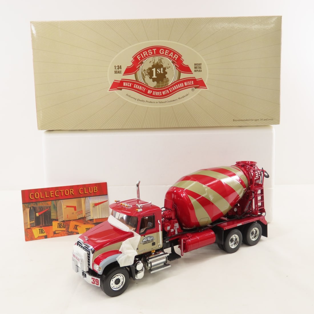 1st Gear Rock Valley Mack Granite MP Series Mixer: 1st Gear Rock Valley Mack Granite MP Series Mixer - 1:34 Scale Diecast Metal Rock Valley 10-3491. LOT SIZE: 15x6x5" 3 LBS All information and photos, which are part of the description, are intended