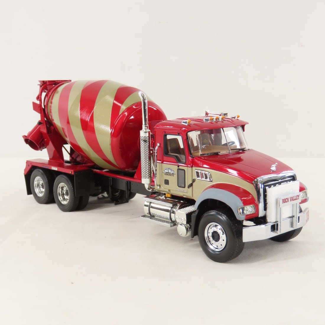 1st Gear Rock Valley Mack Granite MP Series Mixer - 7