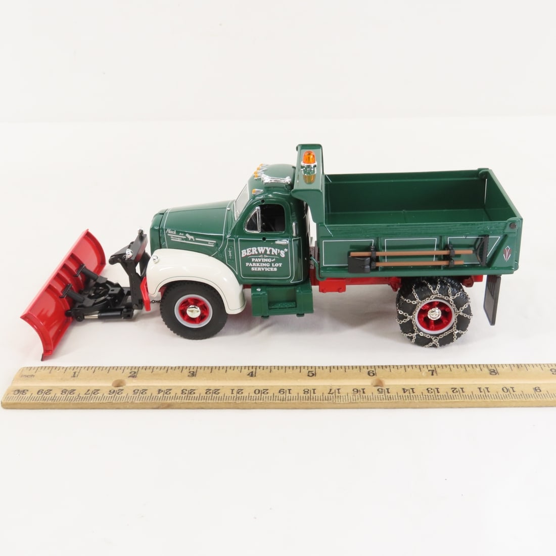 1st Gear Berwyn's Mack Short Dump Truck w/Plow - 2