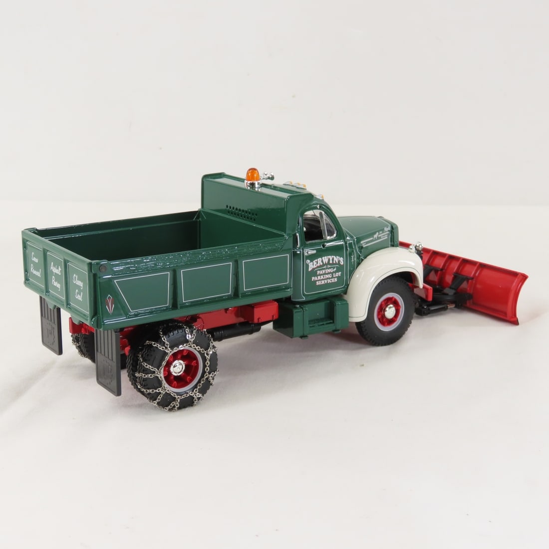 1st Gear Berwyn's Mack Short Dump Truck w/Plow - 5