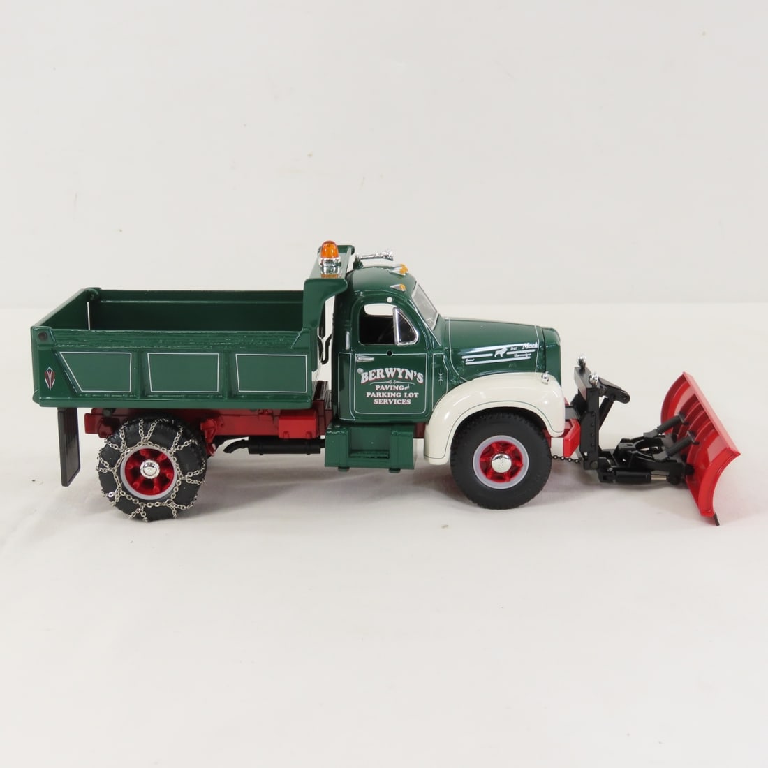 1st Gear Berwyn's Mack Short Dump Truck w/Plow - 6