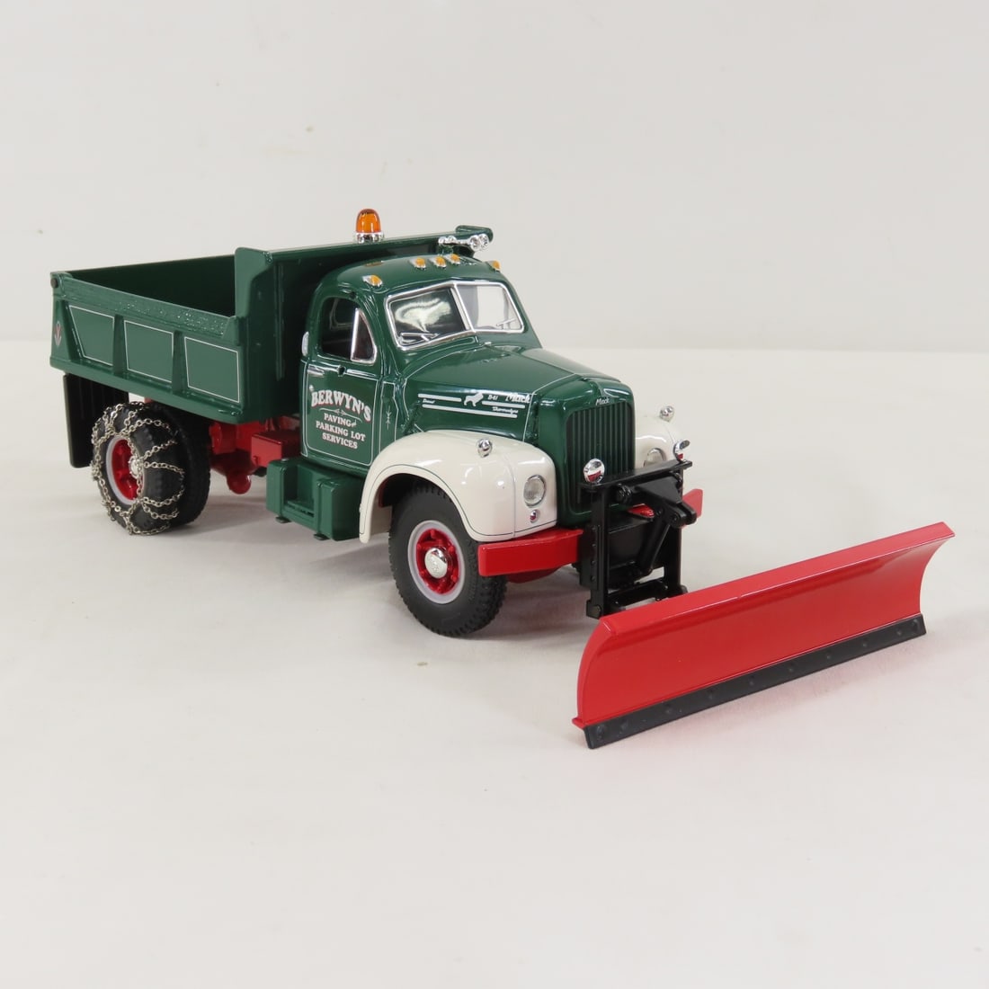 1st Gear Berwyn's Mack Short Dump Truck w/Plow - 7
