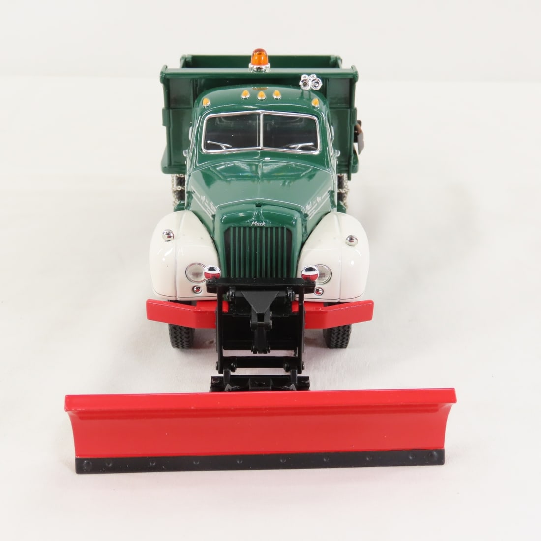 1st Gear Berwyn's Mack Short Dump Truck w/Plow - 8