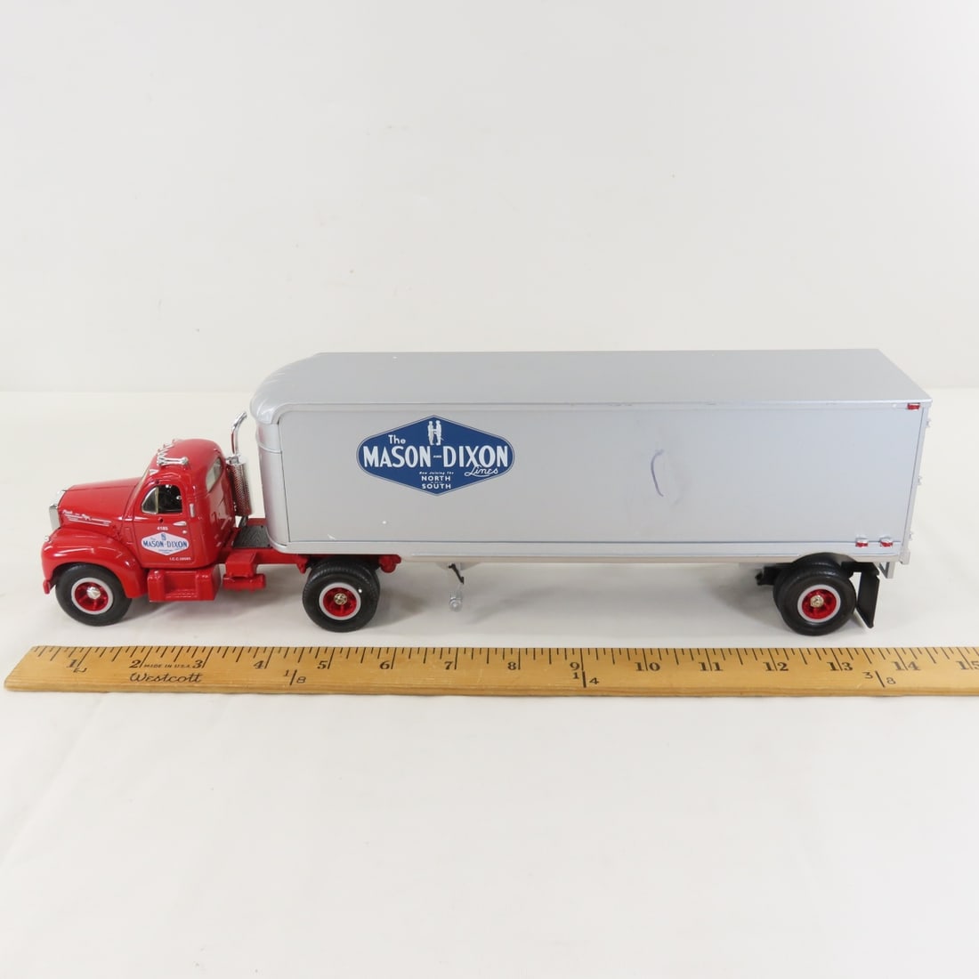 1st Gear 1:34 Mason-Dixon Mack B61 Tractor Trailer - 2