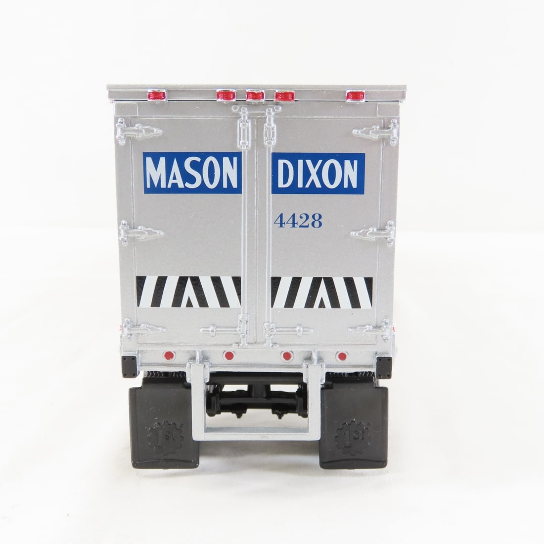1st Gear 1:34 Mason-Dixon Mack B61 Tractor Trailer - 4