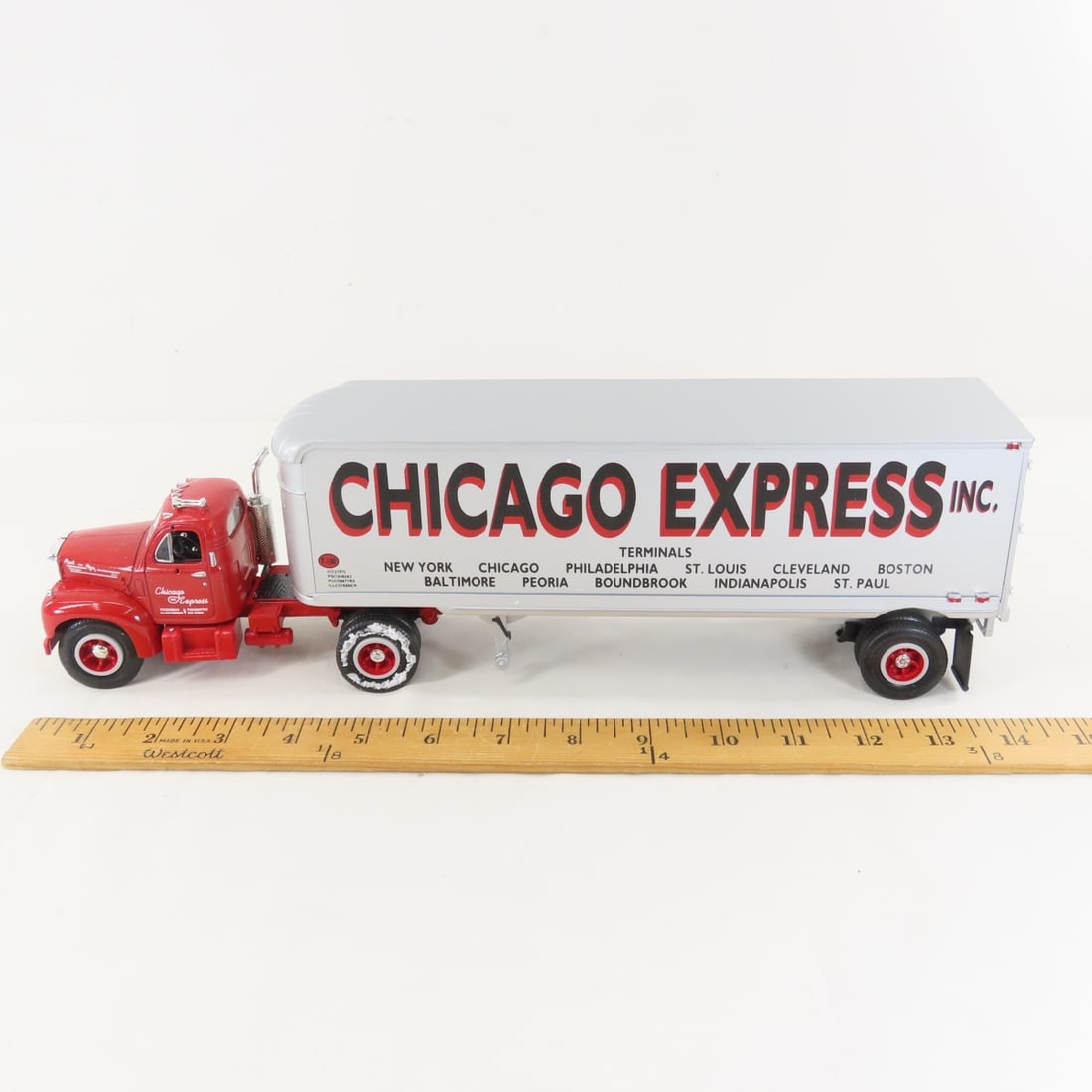 1st Gear 1:34 Chicago Mack B-61 Tractor Trailer - 2