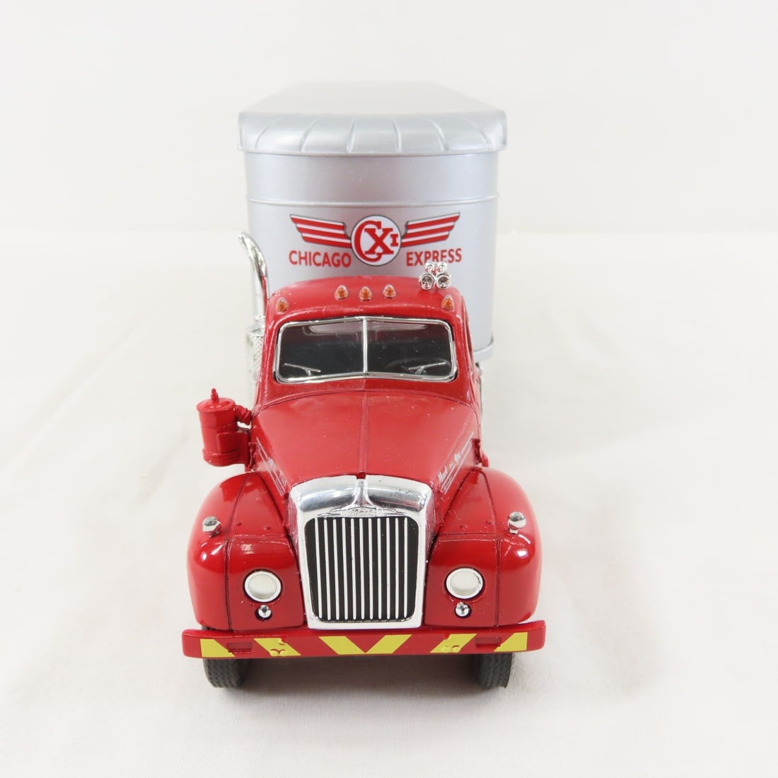1st Gear 1:34 Chicago Mack B-61 Tractor Trailer - 8