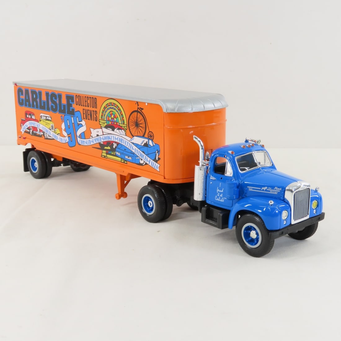 1st Gear 1:34 Carlisle Mack B-61 Tractor Trailer - 7