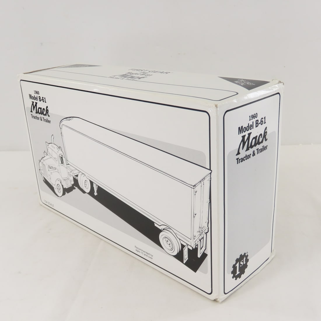 1st Gear 1:34 Coles Exp Mack B-61 Tractor Trailer - 16