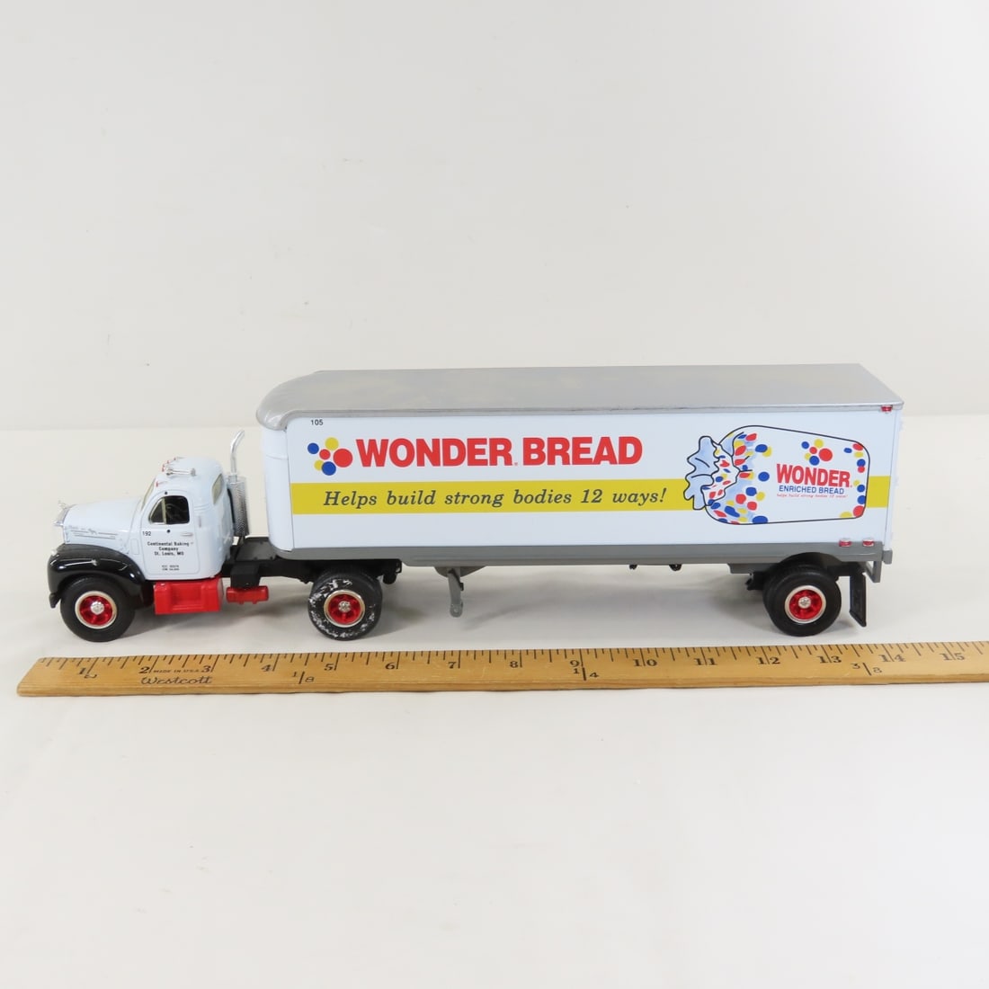 1st Gear 1:34 Wonder Bread 1960 Mack B-61 Tractor - 2
