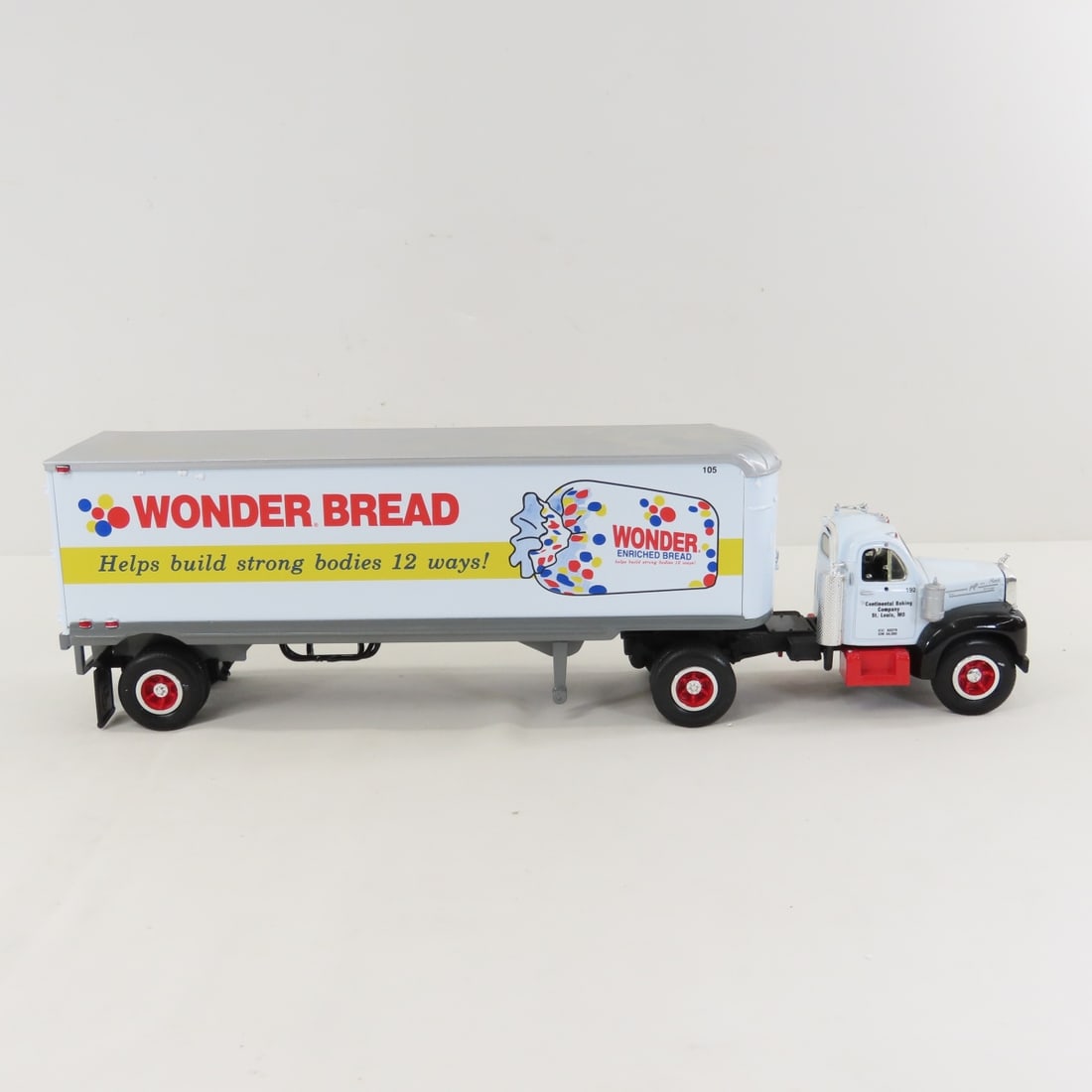 1st Gear 1:34 Wonder Bread 1960 Mack B-61 Tractor - 6