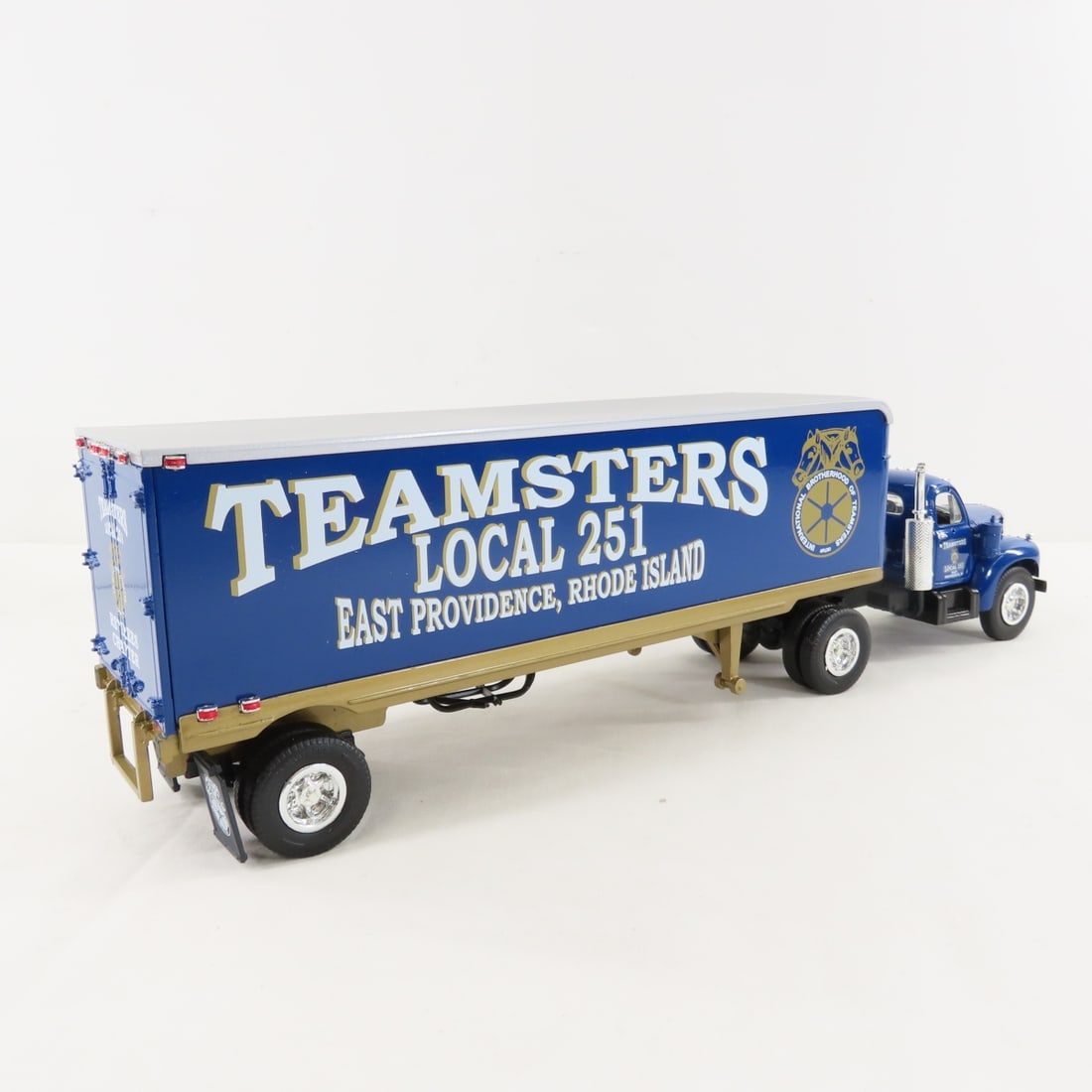 1st Gear 1:34 Teamsters Mack B-61 Tractor Trailer - 5