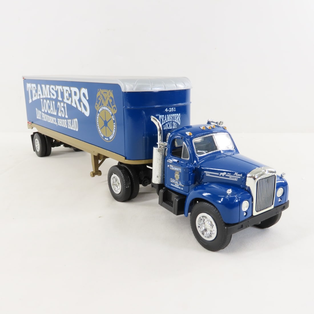 1st Gear 1:34 Teamsters Mack B-61 Tractor Trailer - 7