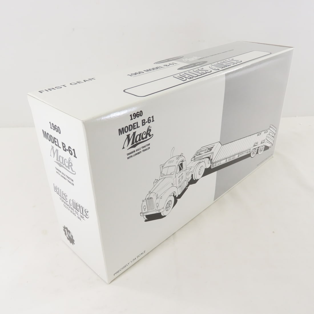 1st Gear 1:34 Dallas Mavis Mack B-61 Tractor - 12
