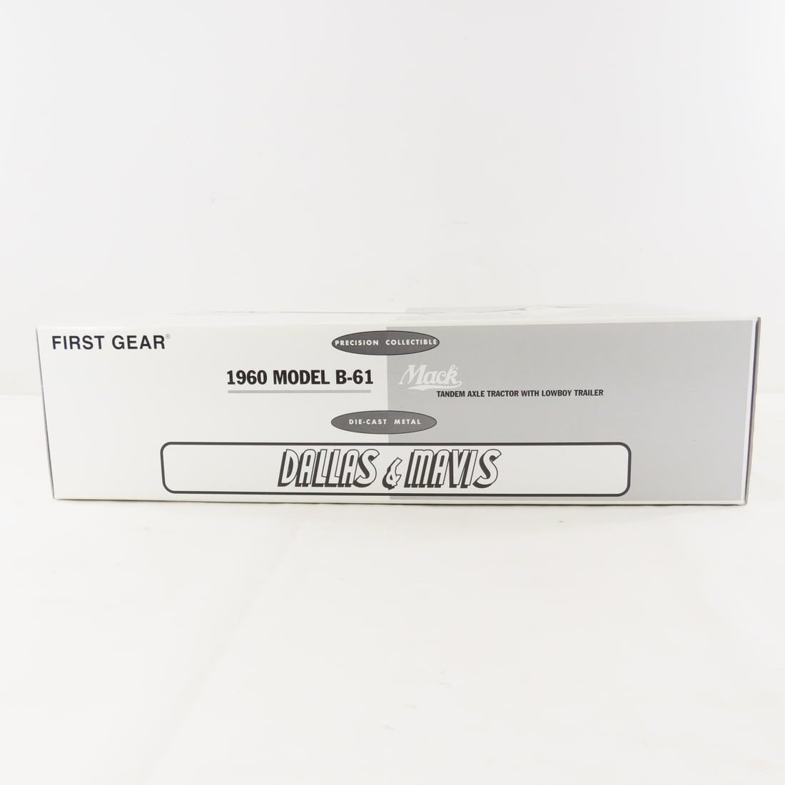 1st Gear 1:34 Dallas Mavis Mack B-61 Tractor - 15