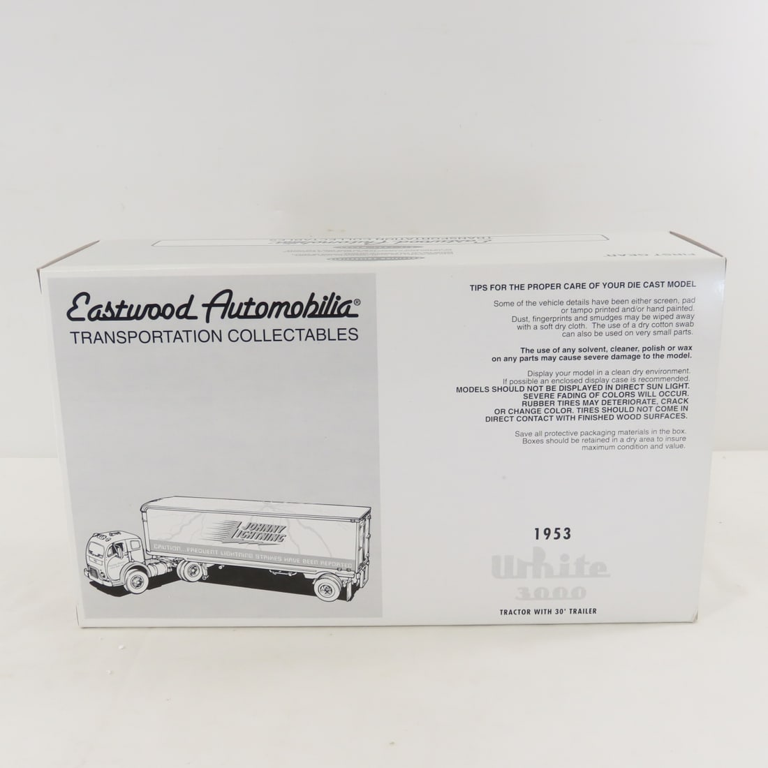 1st Gear 1:34 Johnny Lightning White 3000 Tractor - 7