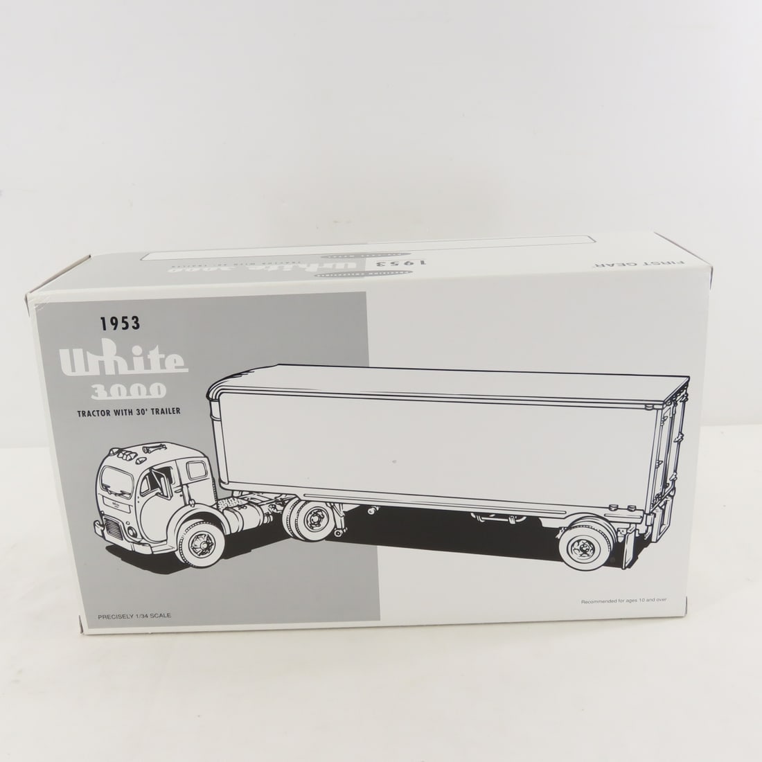 1st Gear 1:34 Burlington 1953 White 3000 Tractor - 7