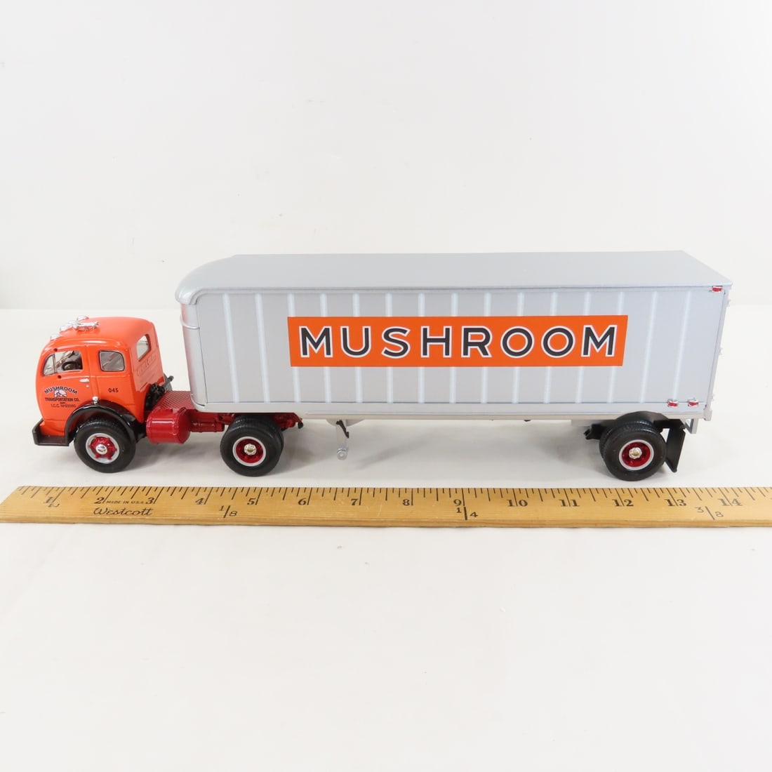 1st Gear 1:34 Mushroom 1953 White 3000 Tractor - 2