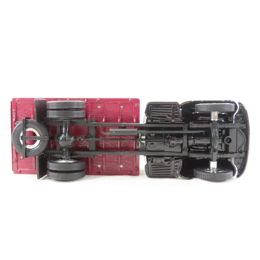 1st Gear 1:34 Scale INTL KB-8 Stake Truck - 10