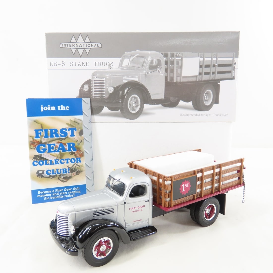 1st Gear 1:34 Scale INTL KB-8 Stake Truck: 1st Gear 1:34 Scale INTL KB-8 Stake Truck - Diecast Metal 19-0020. Has original shipping box. Lot Size: 10x5x4" 1 LB All information and photos, which are part of the description, are intended to be