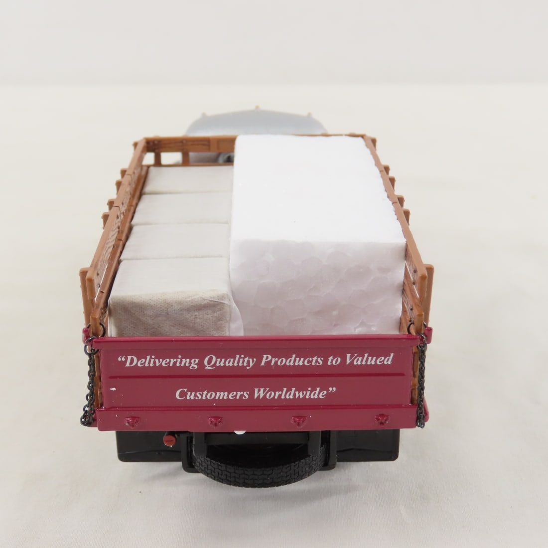 1st Gear 1:34 Scale INTL KB-8 Stake Truck - 4