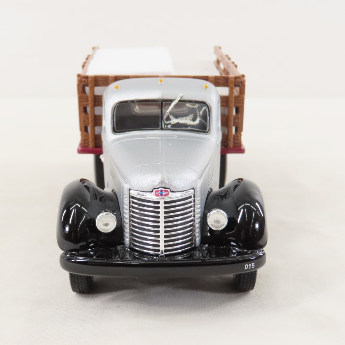 1st Gear 1:34 Scale INTL KB-8 Stake Truck - 8