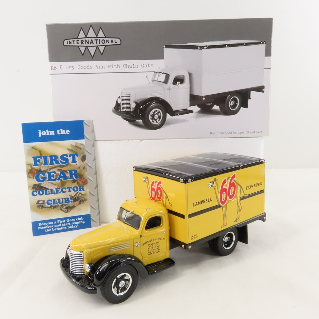 1st Gear 1:34 Scale INTL KB-8 Dry Goods Van w/Gate: 1st Gear 1:34 Scale INTL KB-8 Dry Goods Van w/Gate - Diecast Metal 19-2468. Has original shipping box. Lot Size: 10x5x4" 1 LB All information and photos, which are part of the description, are