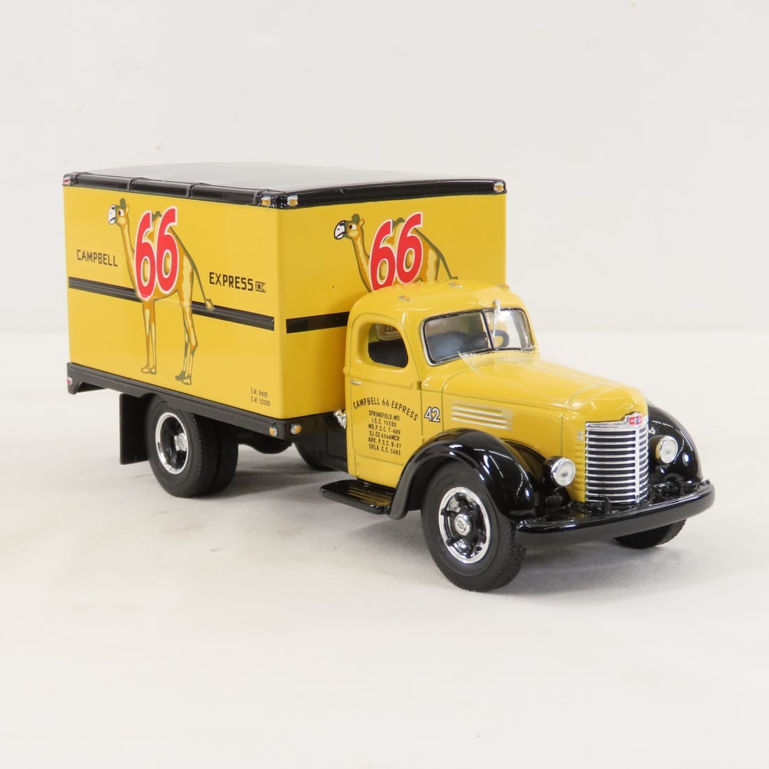 1st Gear 1:34 Scale INTL KB-8 Dry Goods Van w/Gate - 7