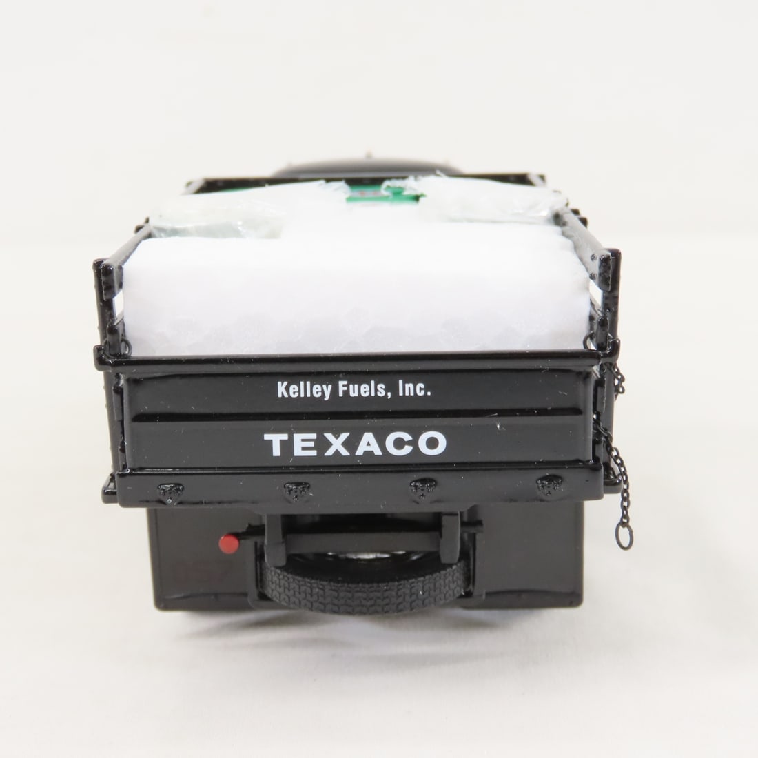 1st Gear 1:34 INTL 1949 KB-8 Texaco Stake Truck - 4