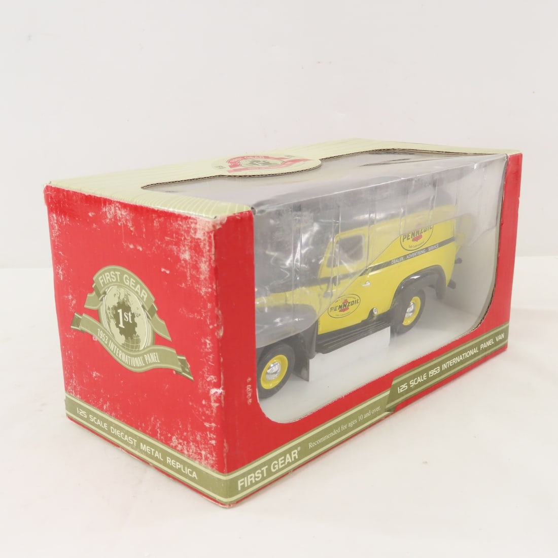 1st Gear 1:25 INTL 1953 Pennzoil Panel Van - 2