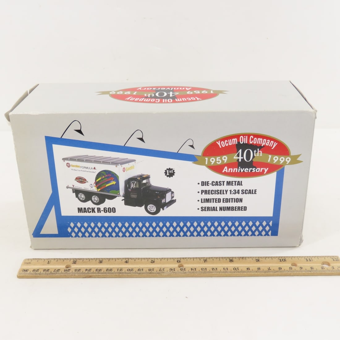1st Gear 1:34 Mack R-600 Texaco Straight Truck - 7