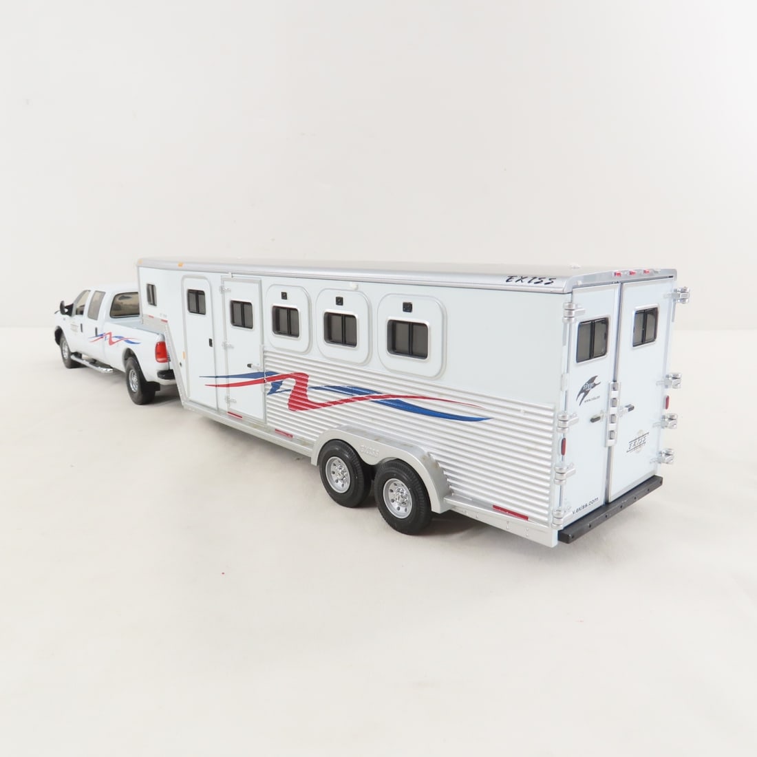 1st Gear 1:34 Ford F250 & Exiss Horse Trailer - 3