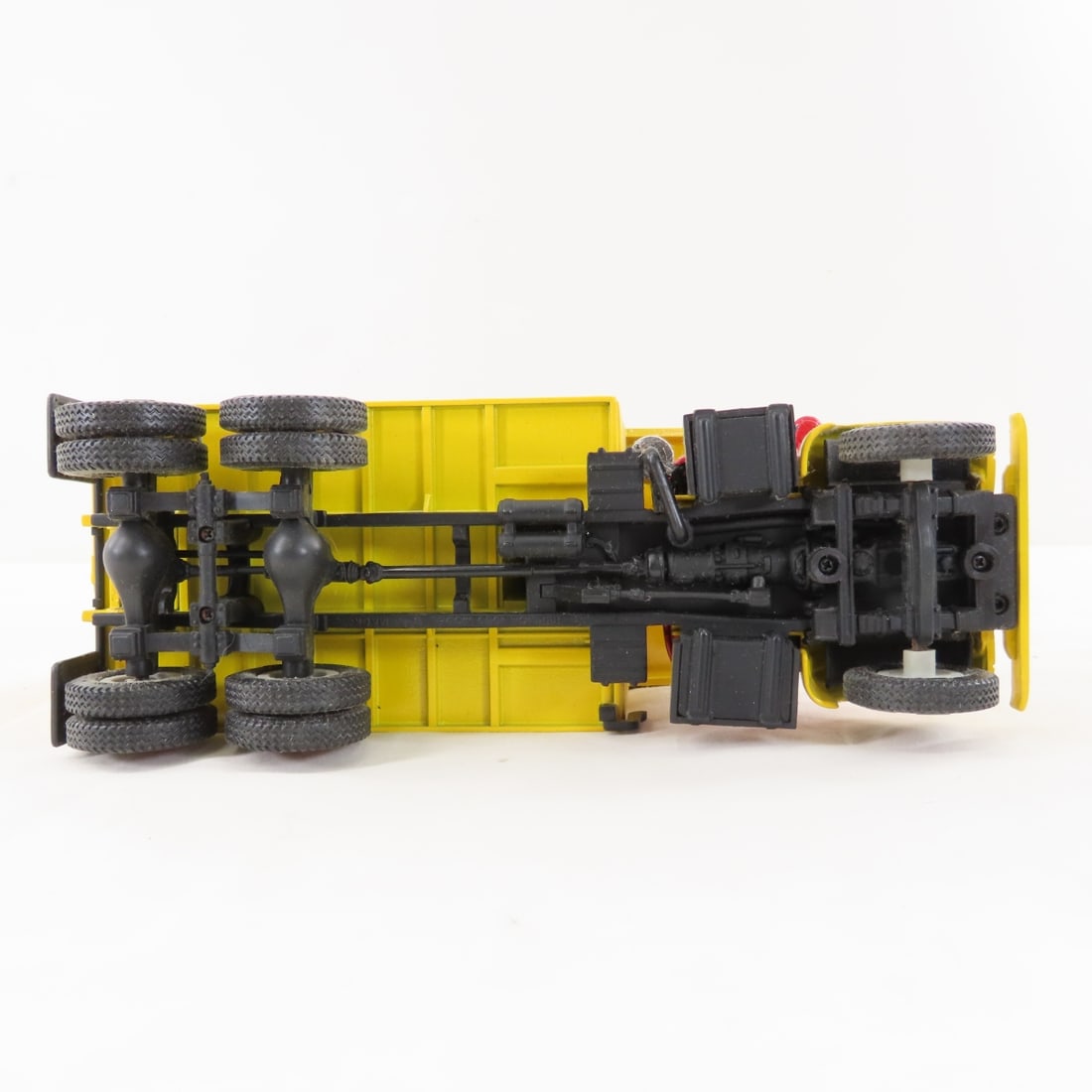 1st Gear 1:34 Scale Shell Coke Dump Truck - 10