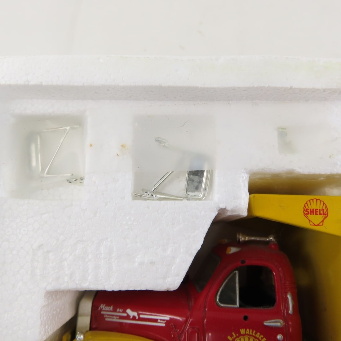 1st Gear 1:34 Scale Shell Coke Dump Truck - 12
