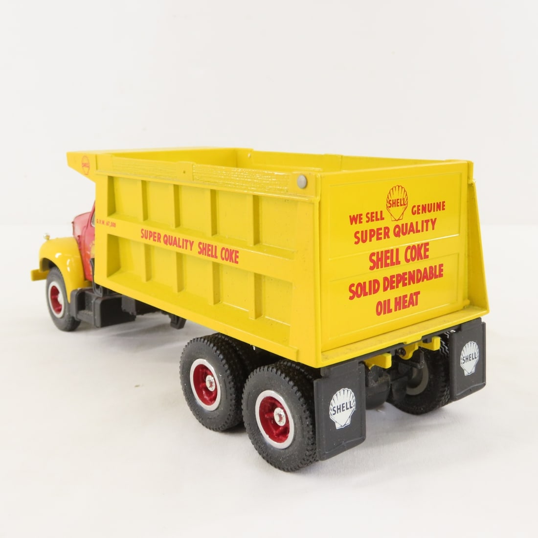 1st Gear 1:34 Scale Shell Coke Dump Truck - 3
