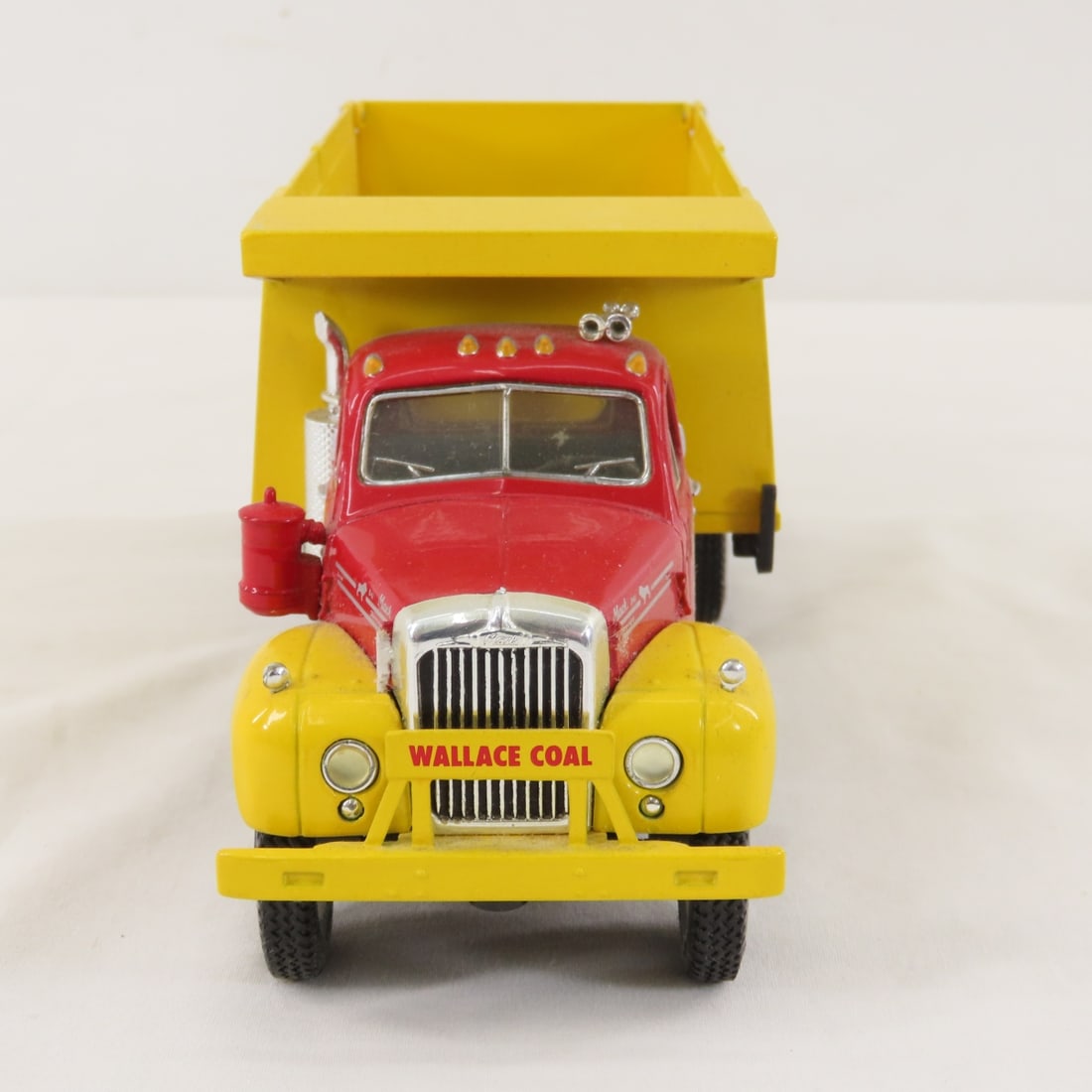 1st Gear 1:34 Scale Shell Coke Dump Truck - 8