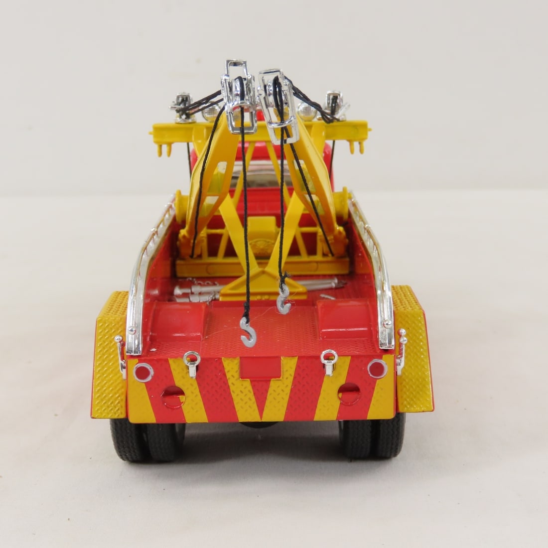 1st Gear 1:34 International, Shell R200 Tow Truck - 4
