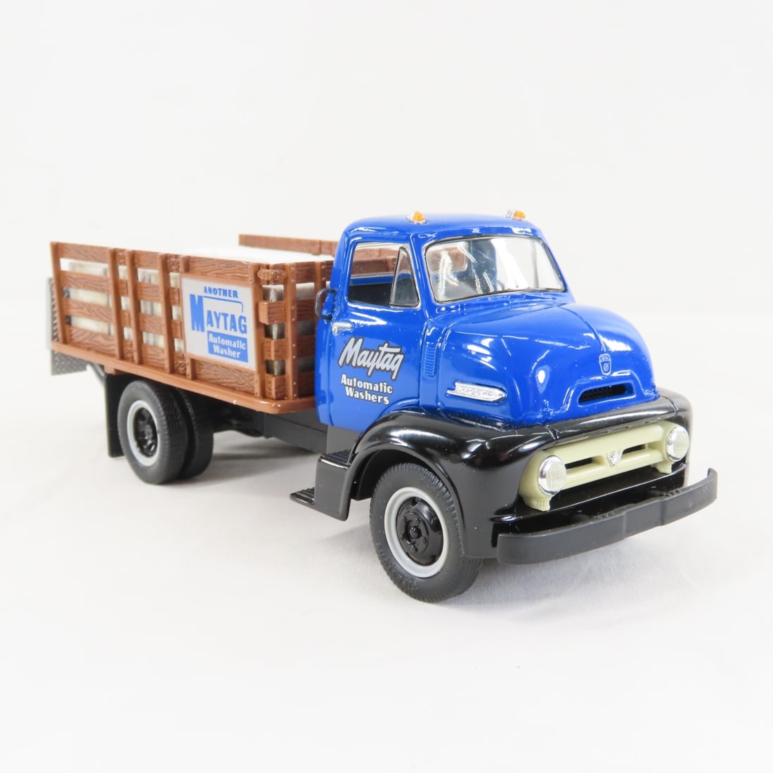 1st Gear 1:34 Maytag 1953 Ford COE Stake Truck - 7
