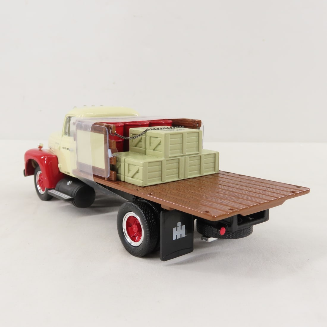 1st Gear 1957 INTL Stake Truck 1998 Farm Toy Show - 3
