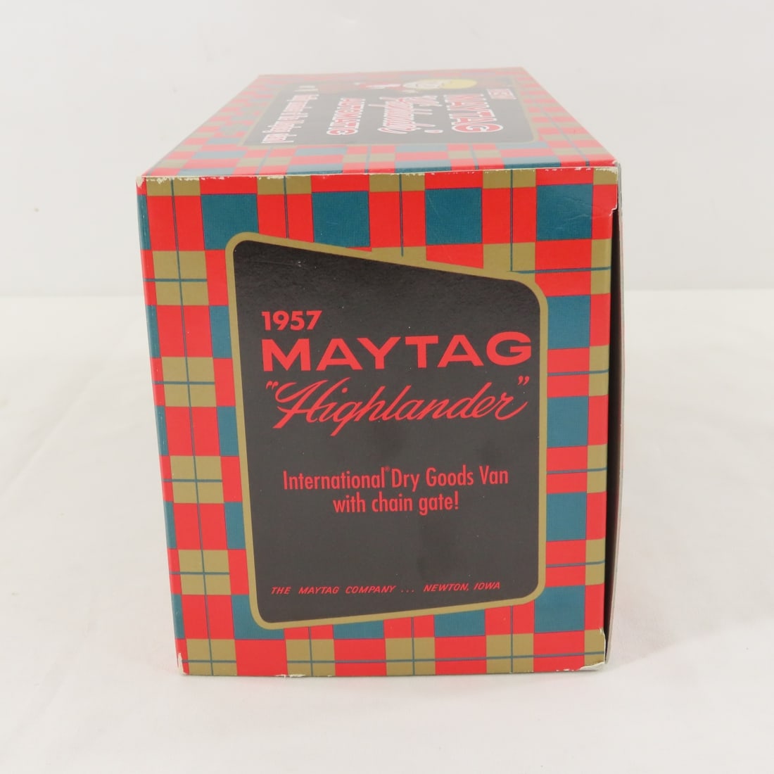 1st Gear Maytag Highlander 1957 INTL Dry Goods Van - 10