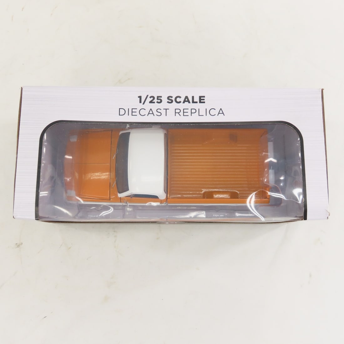1st Gear 1:25 Chevrolet C-10 Orange Pickup Truck - 6
