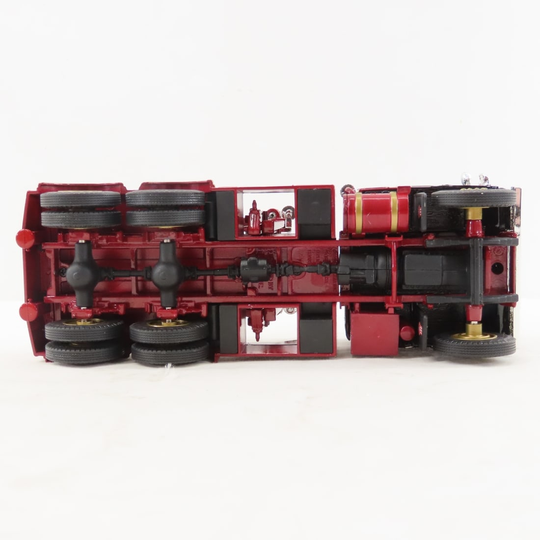 1st Gear 1:34 1953 Kenworth Bullnose Wrecker - 10