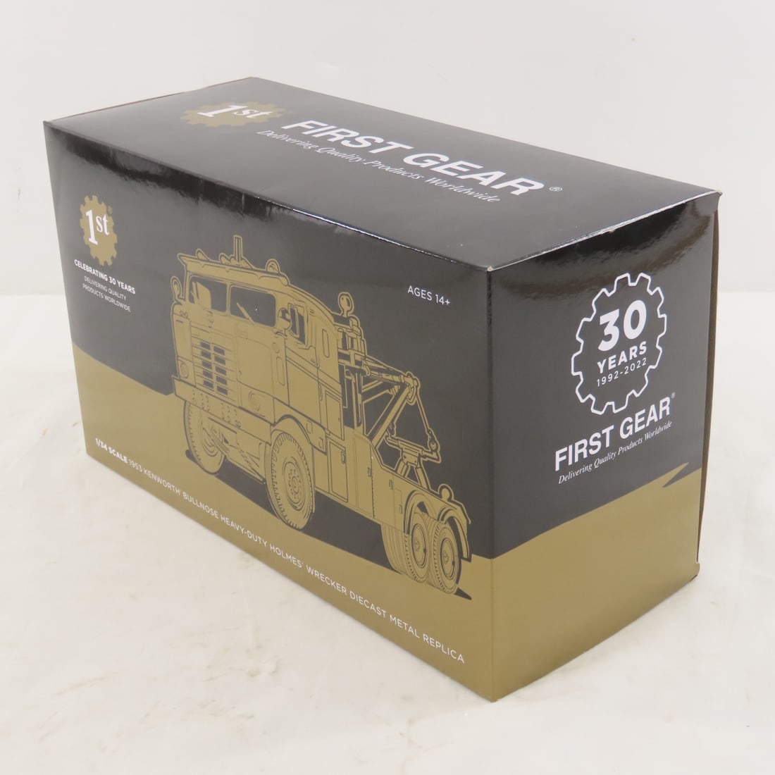 1st Gear 1:34 1953 Kenworth Bullnose Wrecker - 15