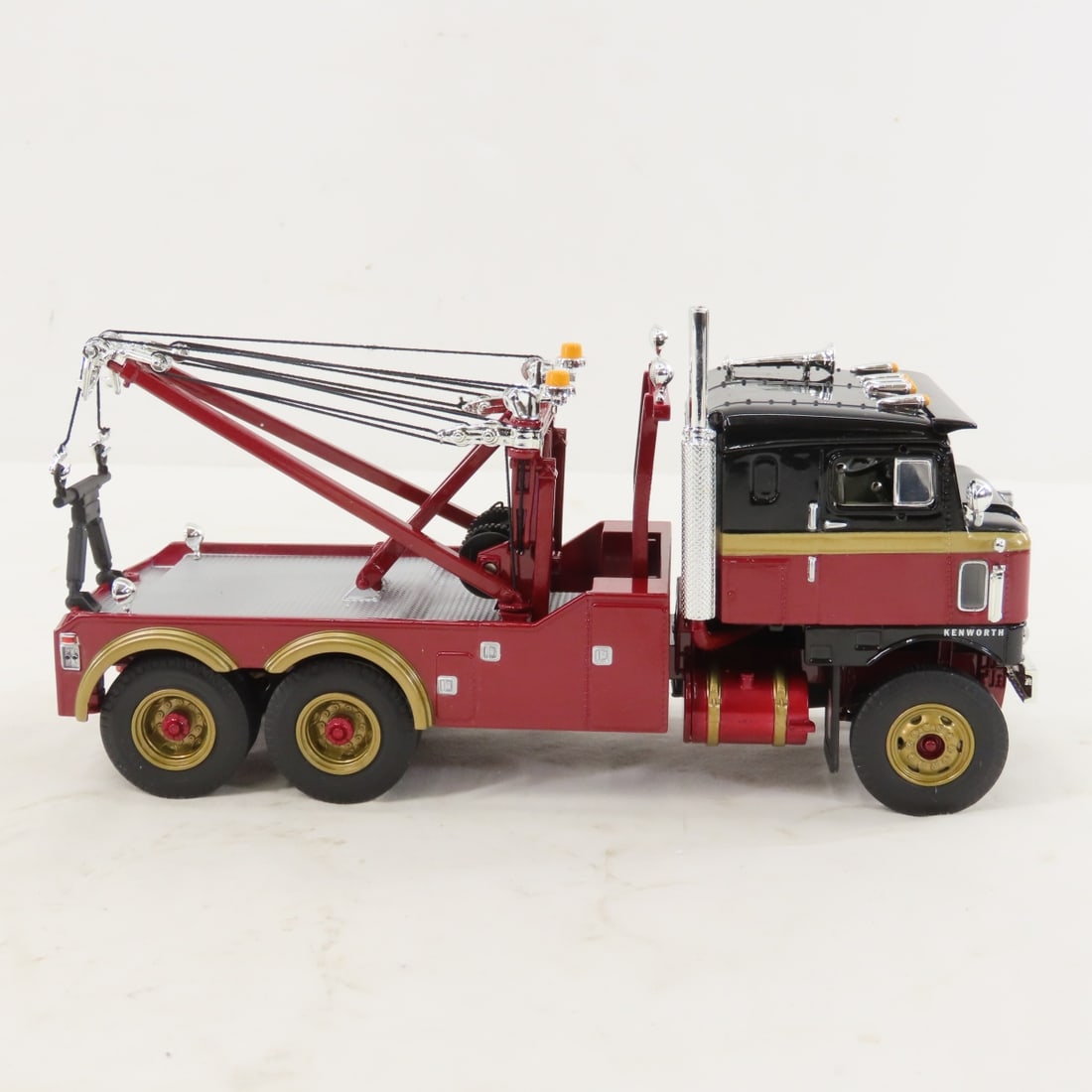 1st Gear 1:34 1953 Kenworth Bullnose Wrecker - 6